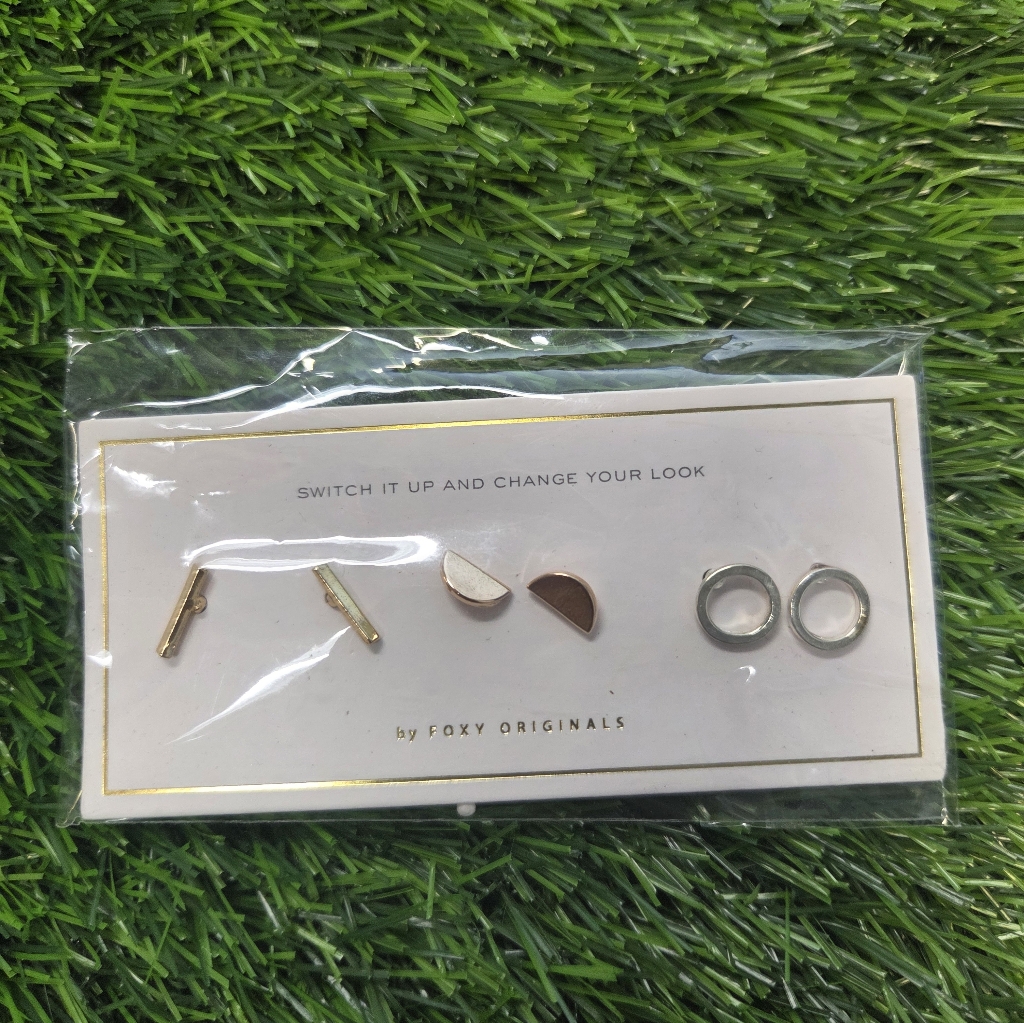 Gold And Silver Earrings Set